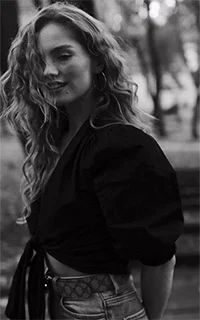 Lyra Cora